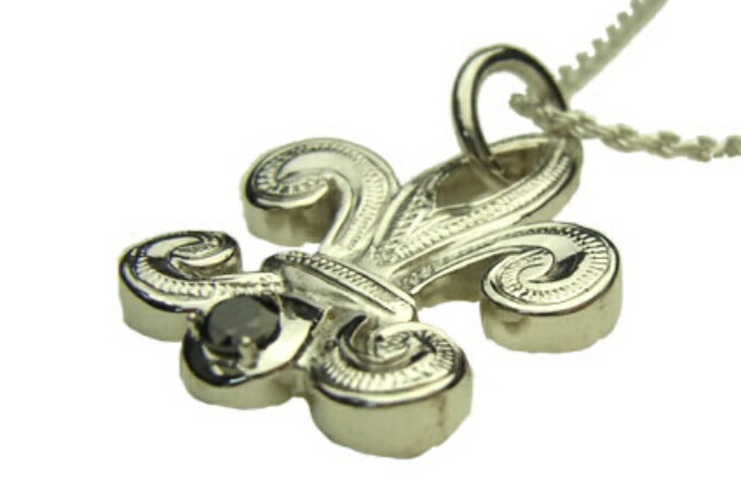 【P5+クーポン有】ハワイアンジュエリー ネックレス ペンダントトップ ヘッド シルバー925 ロジウム ブラック ジルコニア 百合の紋章 ユリ プルメリア 花...