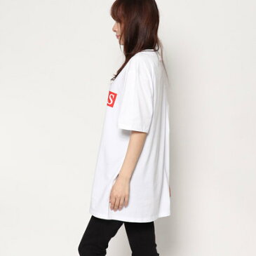 GUESS x Hello Kitty BOX LOGO TEE (PINK) (ゲス × ハローキティ ボックスロゴ Tシャツ)