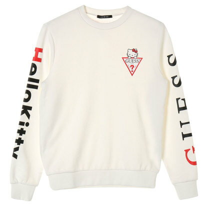 【アウトレット】GUESS x Hello Kitty SLEEVE LOGO CREW SWEAT （IVORY）(ゲス × ハローキティ スリーブロゴクルースウェット)