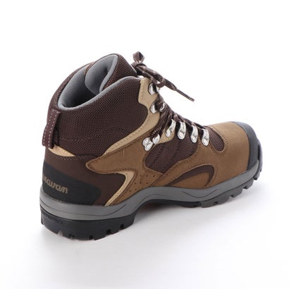 初めての登山靴はコレ！日本人の足に特化した万能シューズ