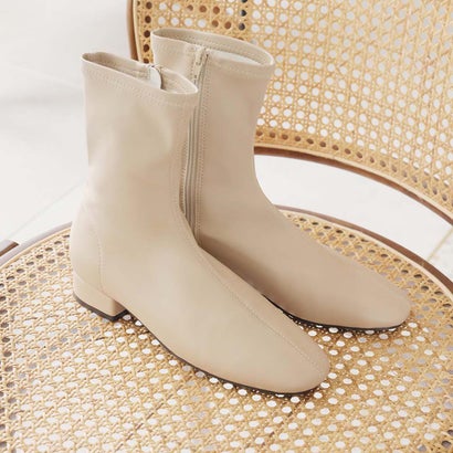 ヴィヴィアン VIVIAN スクエアトゥローヒールストレッチミドルブーツ （アイボリー）