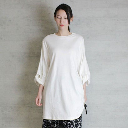 アットワン atONE 袖口ツイストチュニック (OFFWHITE)
