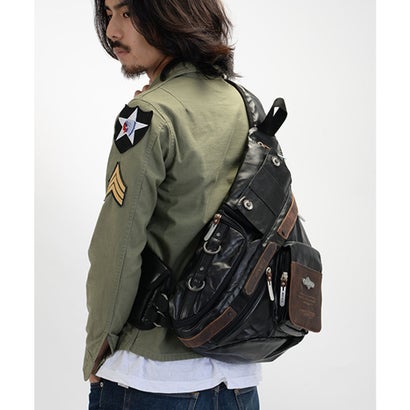 デバイス DEVICE gear トライアングルボディバッグ (BK) デバイス DEVICE gear トライアングルボディバッグ (BK)