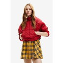 デシグアル Desigual パッチ パデッドフーディ (ピンク/レッド)