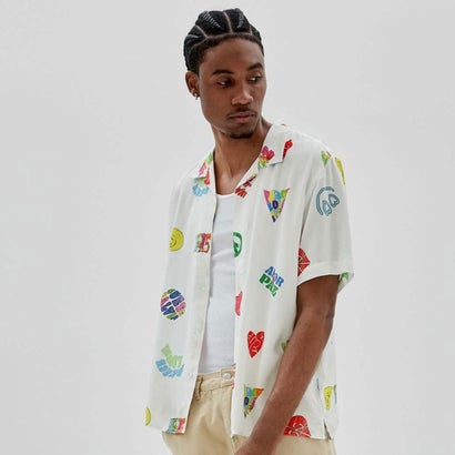 ゲス GUESS GUESS Originals x J Balvin Love Camp Shirt (G011)