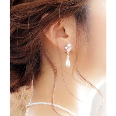 プラシーボ Placebo グゥトレットゥ イヤリング （ベージュ）