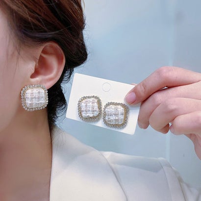 ショッピングゴー shoppinggo ピアス レディース 四角 キラキラ かわいい 人気アクセサリー イヤリング 二次会 結婚式 （ベージュ）
