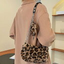 ショッピングゴー shoppinggo ポーチ付き ファーバッグ 2点セット ミニショルダーBAG 斜め掛け ボア 2点セット 秋冬 シンプル ふわふわ フェミニン お洒落 女性 大人 (C)(4)