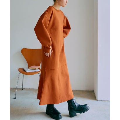 ティティベイト titivate 前後2wayパール釦ニットワンピース （オレンジ）のサムネイル