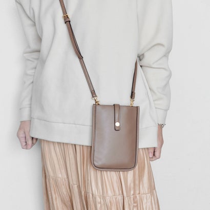 ユー U ensemble【アンサンブル】エコレザースマホポシェット(トープ)