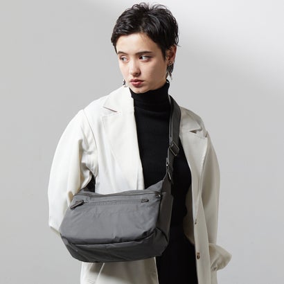 イザック Y'SACCS 【ナイロンタフタ×リサイクルレザー】デイリーショルダー Sサイズ （ダークグレー）