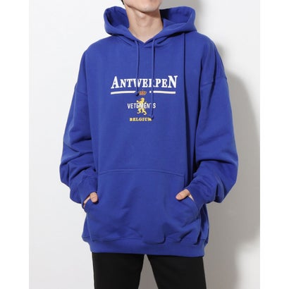 ヴェトモン VETEMENTS ロゴプリントパーカー（ROYAL BLUE）