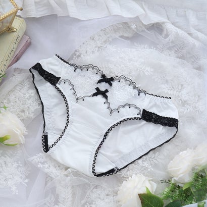 リサマリ Risa Magli エステラ サニタリーショーツ 【返品不可商品】 （ホワイト(001)）