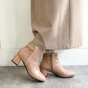 バイアシナガオジサン by あしながおじさん 程よいヒールと短め丈が使いやすいレインショートブーツ (ピンク)