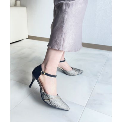 ポインテッドトゥセパレートパンプス （パイソン）