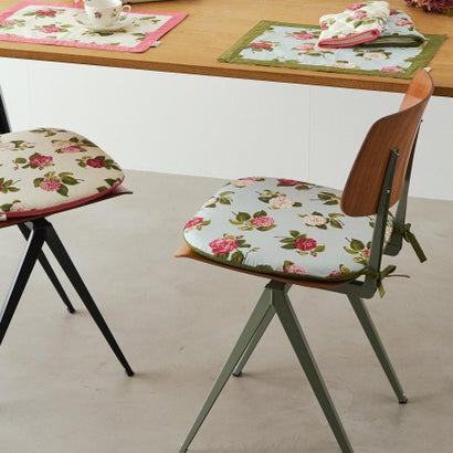 ローラ アシュレイ LAURA ASHLEY カミール柄 シートクッション （ライトブルー(191)）