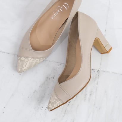 アルテミス バイ ダイアナ artemis by DIANA 異素材コンビパンプス （ベージュ人工スムース）