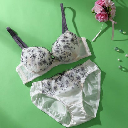 パリーゼ Palissee 【EFカップ】グラデーションシアーフラワー3/4カップブラ&ショーツ 【返品不可商品】 (アイボリー)