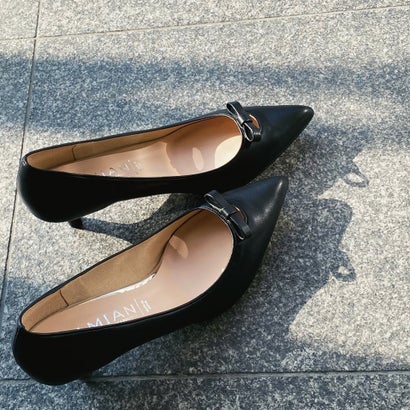 マミアン mamian 5.0cm フロントリボンパンプス／5726 （ブラック）のサムネイル