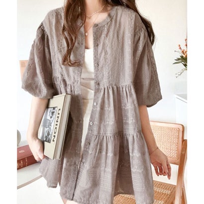 クラシカルエルフ Classical Elf 1枚で旬顔！シアー刺繍3WAYバルーンスリーブティアードブラウス （モカ）