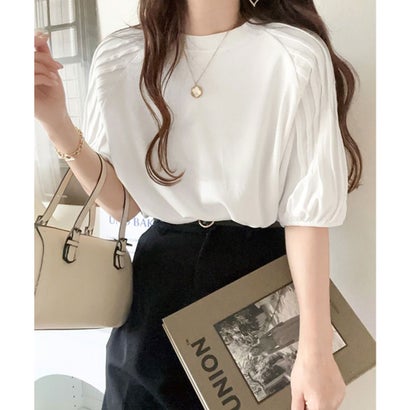 クラシカルエルフ Classical Elf カジュアルな中にも上品さを。綿100% 袖山タックラグラン半袖Tシャツ （ホワイト）