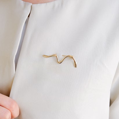 アクアガレージ aquagarage ウェーブラインブローチ (ゴールド)