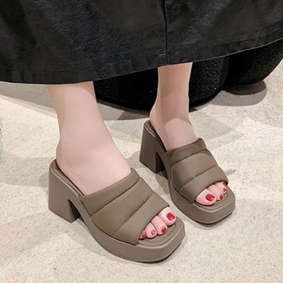 ロディック Rodic レディース 厚底 パデットサンダル 厚底 サンダル （カーキ）