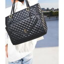 スティーブ マデン STEVE MADDEN サイドポケット付きキルティングトートバッグ (ブラック)