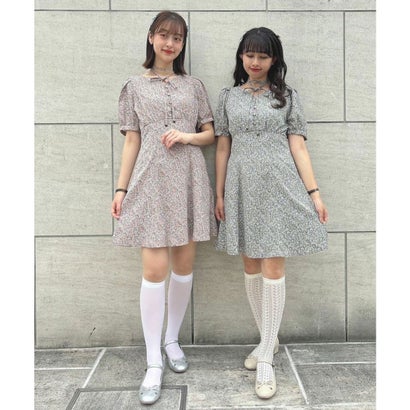 フィント F i.n.t チョーカーリボン付き小花柄ミニワンピース【洗える】 （GREEN）