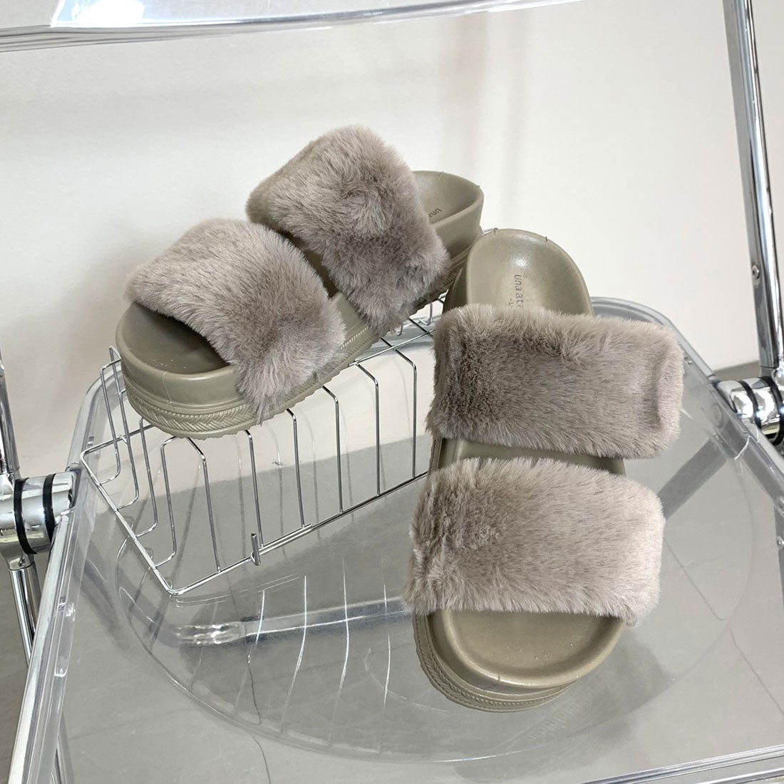 ノンヘッジ non-hedge ファーサンダル （グレー）