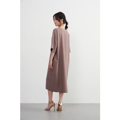 オンワンズオン On One's Own シンプルエレガント・Vネック半袖ワンピース・ワイドスリーブドレス裾スリット体型カバー （LATTE）