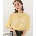 アドティエ ad thie 【ドラマ着用】H.S.T.N カレッジロゴ プリント Tシャツ ラウンド スリット チュニック ゆったり ビックTシャツ サイド スリット ロンT 柄 (ライトイエロー)