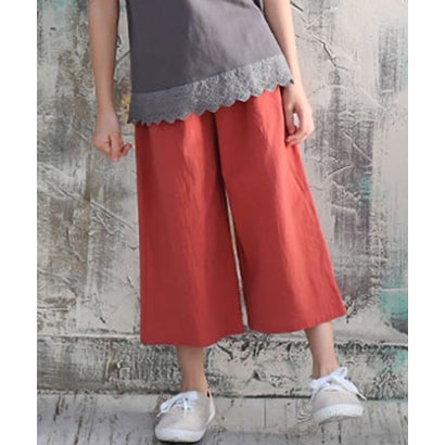 ワイドデザインで動きやすい！ワイドパンツウエストのリボンとフリルでさりげなくオシャレに♪太めのデザインなので立ったりしゃがんだりもラクラク！※お洋服の裏側には名前タグ付き！■サイズ表100cm：総丈：46 ／ウエスト 44〜110cm：総丈...