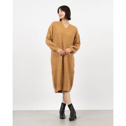 セゾンドパピヨン SAISON DE PAPILLON ケーブル編みVネックニットワンピース