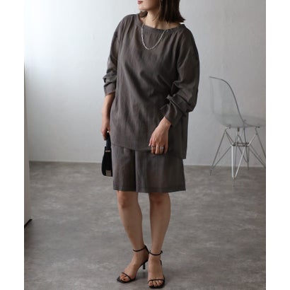 ボンジュールサガン BONJOUR SAGAN [SET]シアークルーネックプルオーバーブラウス×タックショーツ （CHARCOAL-GRAY）