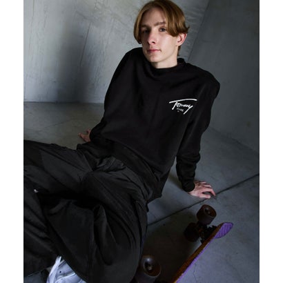 トミージーンズ TOMMY JEANS レギュラーエントリーグラフィックトレーナー （ブラック）