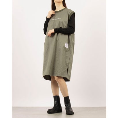 コケットコレクション COKETT COLLECTION ワッペン付きワンピースロゴプリントとロゴタグがポイントになったワンピース。バックにタックが施されたハリ感のある素材。レギンスやタイトなボトム合わせもおすすめです。こちらはアウトレット品です。主にはシーズン落ちの新品になりますが、中には細かな傷やシワ、若干の色落ち等がある場合がございます（訳あり品を除く）。4L〜5L/4L : 【着丈】99cm / 【胸囲】127cm