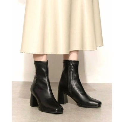 リゾイ REZOY 【REZOY】スクエアトゥセンターシームストレッチショートブーツ （ブラック）