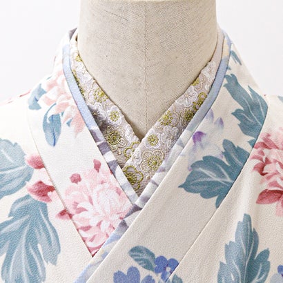 キャサリンコテージ Catherine Cottage 刺繍入り半衿付き肌襦袢 （梅づくし・灰桜色[PNK1]）