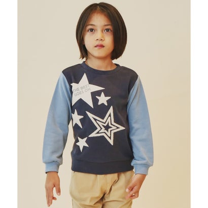 ■ポイント／詳細立体感のある星柄さがら刺繍と配色のコンビネーションがインパクトのある裏毛プルオーバー！一枚でスタイリングの主役になるお洒落な一枚です。■素材／機能性適度な厚みのある裏毛素材です。デイリー使いに何枚も欲しくなる素材感です！お家で洗えます。■おすすめポイントのびーるパンツ合わせがお勧めです。※照明の関係により、実際よりも色味が違って見える場合があります。また、パソコン・スマートフォンなどの環境により、若干製品と画像のカラーが異なる場合もございます。【製品寸法】●製品寸法:10(100cm):着丈40cm B60cm 袖丈33cm 肩幅27cm11(110cm):着丈44cm B66cm 袖丈37cm 肩幅30cm12(120cm):着丈48cm B72cm 袖丈41cm 肩幅32cm13(130cm):着丈52cm B77cm 袖丈45cm 肩幅34cm14(140cm):着丈56cm B82cm 袖丈48cm 肩幅36cm15(150cm):着丈59cm B87cm 袖丈51cm 肩幅38cm16(160cm):着丈62cm B92cm 袖丈54cm 肩幅40cm備考:【素材】本体：コットン61％ ポリエステル39％ リブ部分：コットン54％ ポリエステル40％ ポリウレタン6％ ししゅう糸：アクリル100％10(100cm) : 【着丈】40cm / 【肩幅】27cm / 【胸囲】60cm / 【袖丈】33cm11(110cm) : 【着丈】44cm / 【肩幅】30cm / 【胸囲】66cm / 【袖丈】37cm12(120cm) : 【着丈】48cm / 【肩幅】32cm / 【胸囲】72cm / 【袖丈】41cm13(130cm) : 【着丈】52cm / 【肩幅】34cm / 【胸囲】77cm / 【袖丈】45cm14(140cm) : 【着丈】56cm / 【肩幅】36cm / 【胸囲】82cm / 【袖丈】48cm15(150cm) : 【着丈】59cm / 【肩幅】38cm / 【胸囲】87cm / 【袖丈】51cm16(160cm) : 【着丈】62cm / 【肩幅】40cm / 【胸囲】92cm / 【袖丈】54cm別カラーはこちら！ イエロー(マスタード(533))　ブルー(サックスブルー(590))　グレー(チャコールグレー(514))