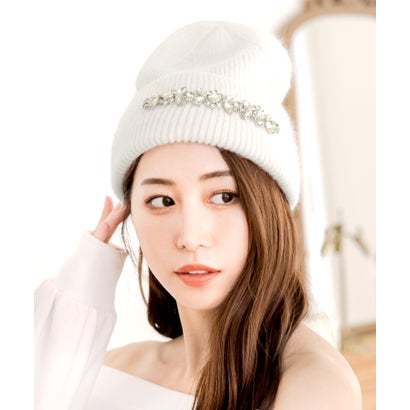 ジュリアブティック JULIA BOUTIQUE ビジュー付きニットキャップ (ホワイト) ジュリアブティック JULIA BOUTIQUE ビジュー付きニットキャップ (ホワイト)
