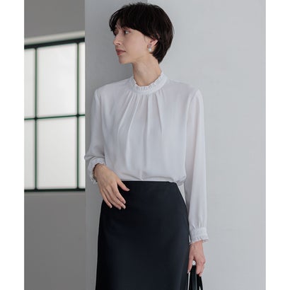 23区（大きいサイズ） 【吸水速乾/UVケア/防シワ性】バックサテンアムンゼン スタンドフリル ブラウス （ホワイト系）