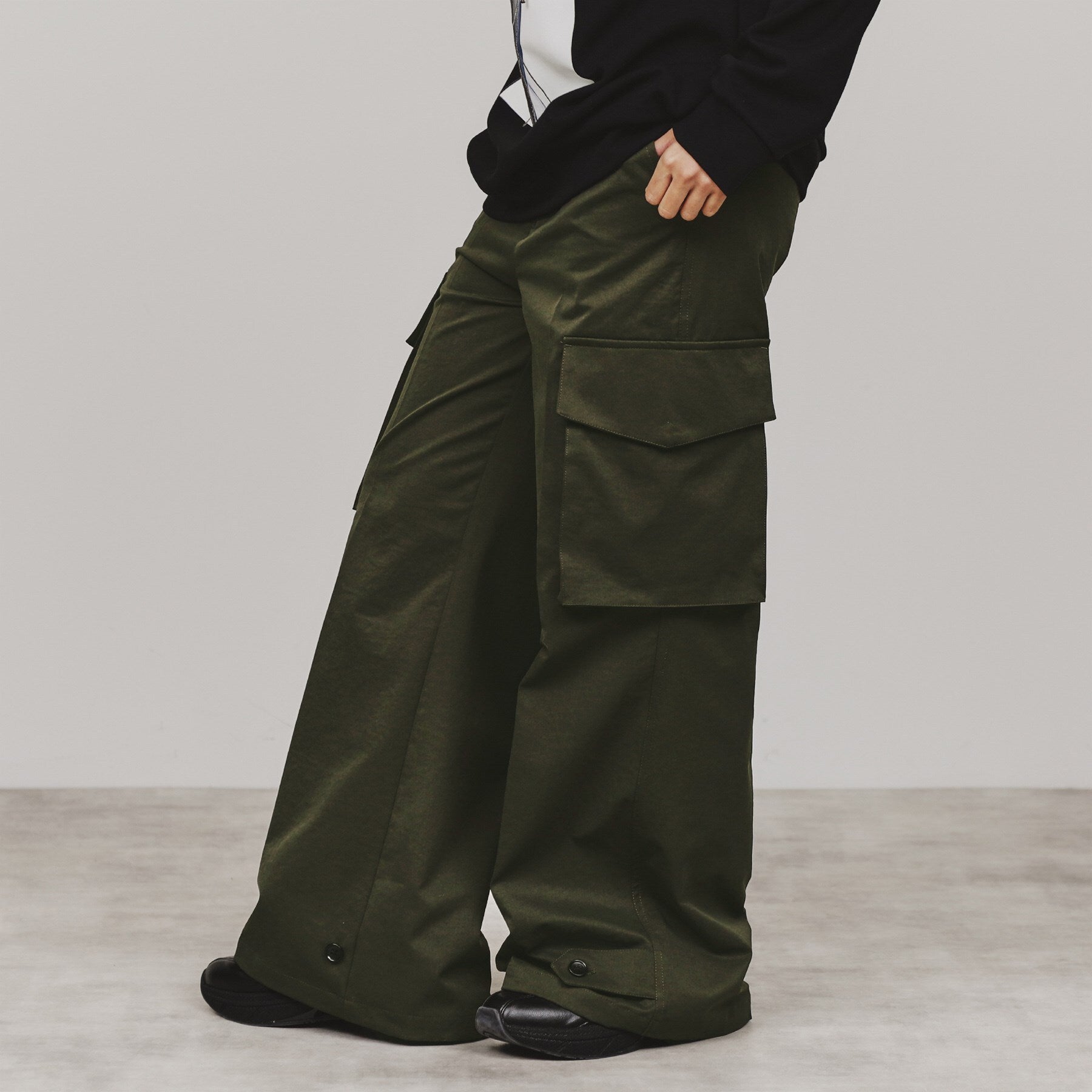 ティーケー タケオ キクチ tk.TAKEO KIKUCHI フレアカーゴパンツ （オリーブグリーン(026)）