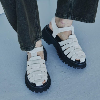 ティーケー タケオ キクチ tk.TAKEO KIKUCHI グルカチャンキーサンダル (ホワイト(001))