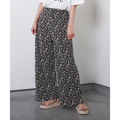 リベル モア libelle more セミワイドパンツ プリーツパンツ【ヒョウ柄】 (クロ*オフ) リベル モア libelle more セミワイドパンツ プリーツパンツ【ヒョウ柄】 (クロ*オフ)