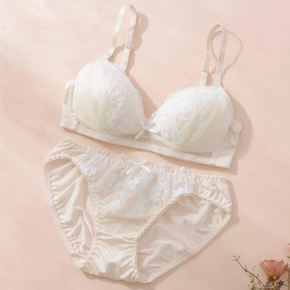パリーゼ Palissee ガーリーハートレース ノンワイヤーブラ＆ショーツ【返品不可商品】 （アイボリー）