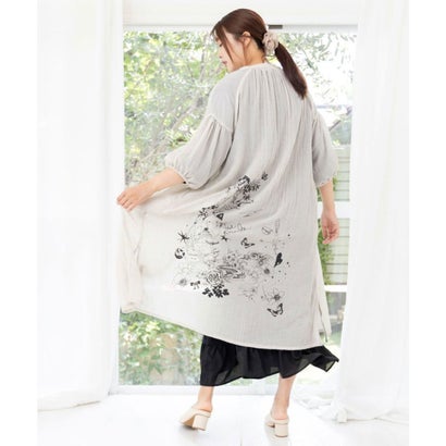 スカラー ScoLar 花と蝶柄 線描きシャツワンピース （アイボリー）