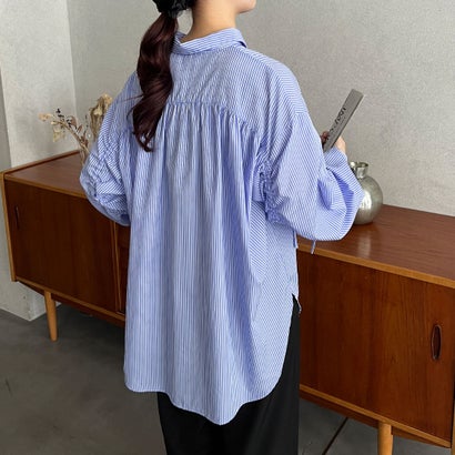 ジーラ GeeRA 羽織りにもなる！バックギャザー＆リボンデザインシャツチュニック （ブルー系ストライプ）