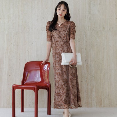 フォルムフォルマ form forma スパンコール刺繍レース ワンピースドレス (ブラウン) フォルムフォルマ form forma スパンコール刺繍レース ワンピースドレス (ブラウン)