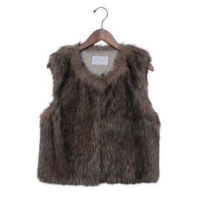 アルシーヴ archives 〈Ltd.〉Fake Fur Vest （BEG）